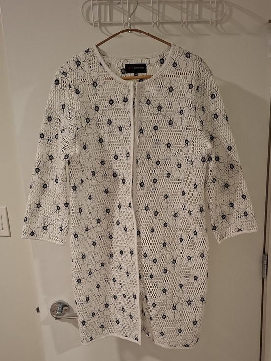 Edit by Jeanne Beker Jackets & Blazers - White & Black Floral Embroidered Mesh Collarless Overcoat Jenne Beker (Size M)